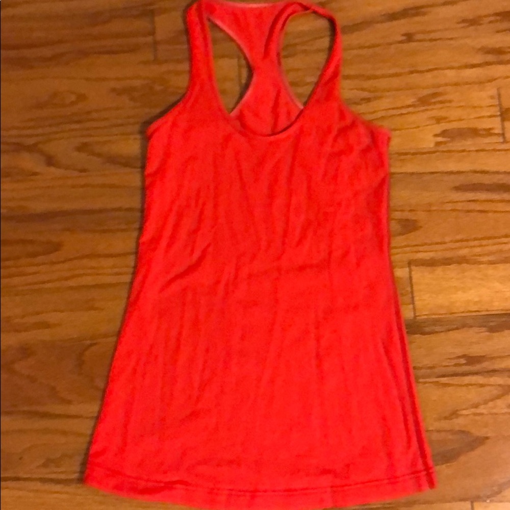 Lululemon workout top